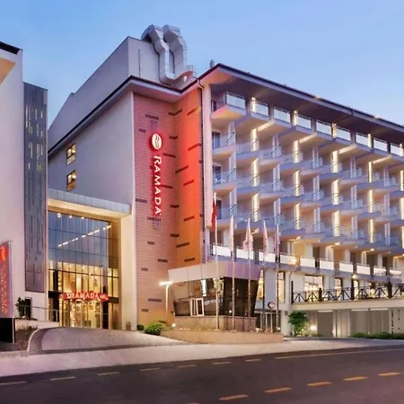 Ramada & Suites By Wyndham * Kusadası