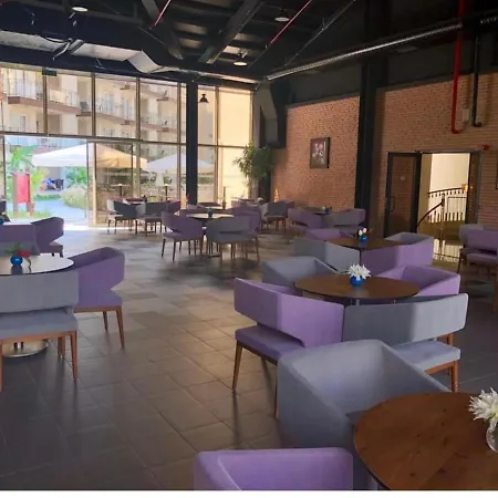 Apartamento Ramada & Suites By Wyndham