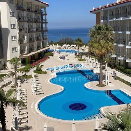 Apartamento Ramada & Suites By Wyndham