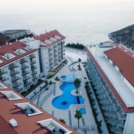 Apartamento Ramada & Suites By Wyndham