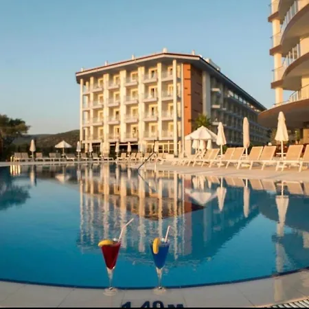 Apartamento Ramada & Suites By Wyndham *